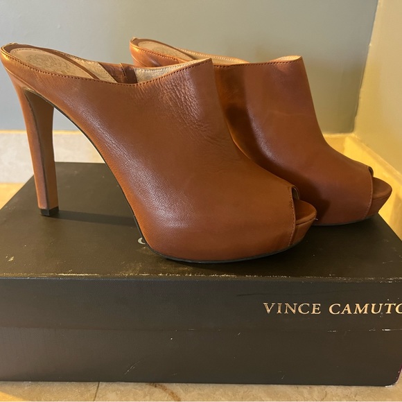 Vince Camuto Shoes - Vince Camuto 9M Saddle/Nappa 4” heal